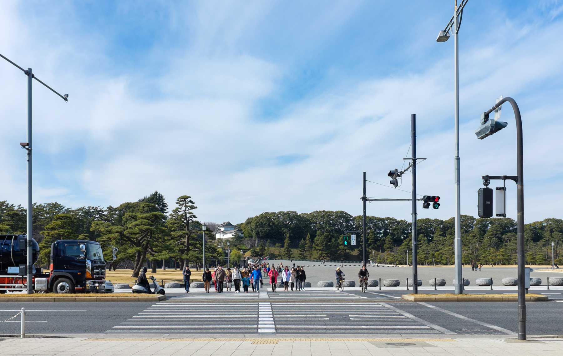 Crossing the Uchibori Dori.