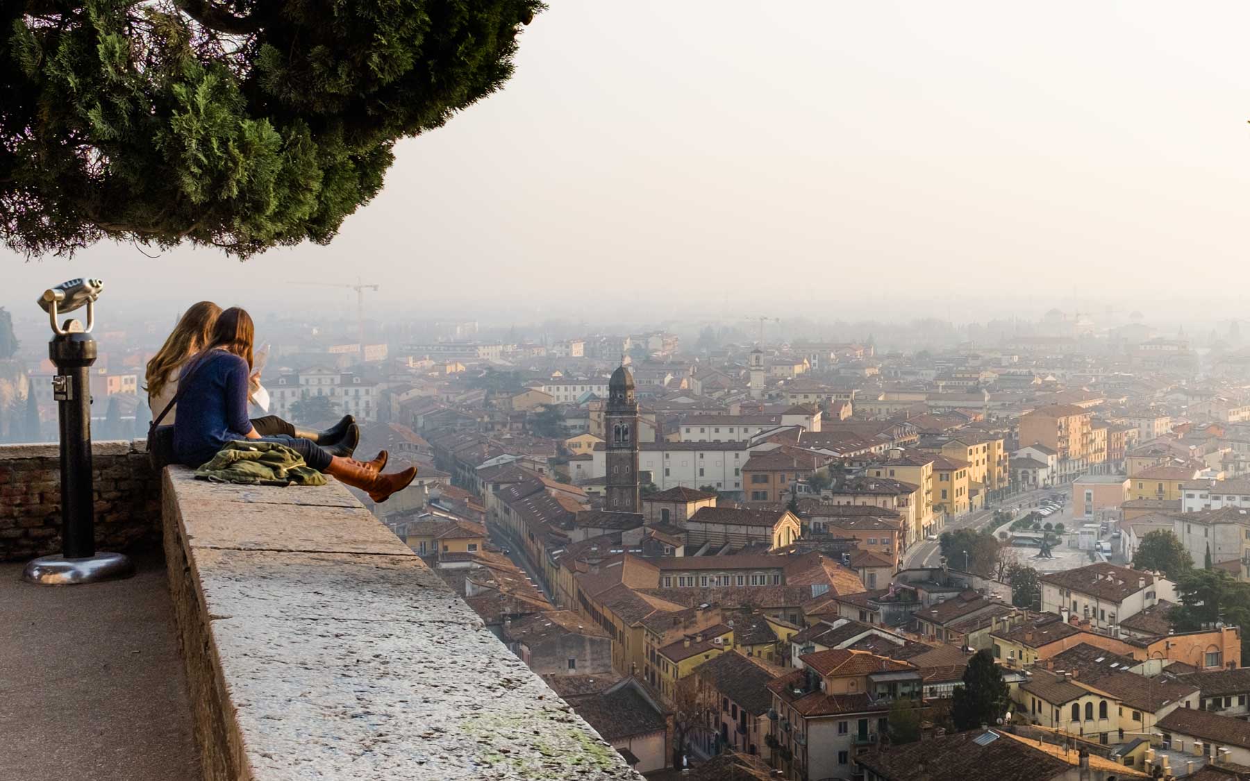 The summit along Piazzale Castel San Pietro.